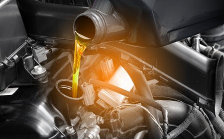 Signs It’s Time To Consult An Expert Jaguar Mechanic For Your Engine Oil Leak